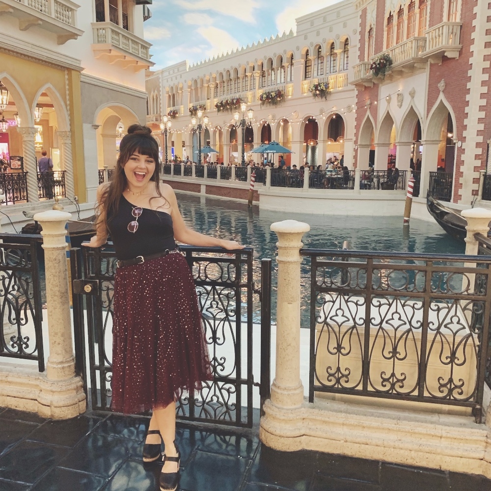 Meet your Posher, Alexis